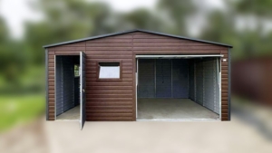 6x5m-es prémium mobilgarázs nyeregtetővel, +20cm emeléssel, sötét diófa falakkal, antracitszürke kapuval, ajtóval és tetővel, 2db ablakkal. ereszcsatornával, szegélyekkel
