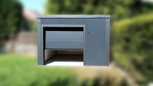 3,5x3m-es DELUX szigetelt tároló / motorgarázs / quadgarázs hátra lejtő tetővel, szekcionált kapuval, szegélyekkel, horganyzott vázszerkezettel